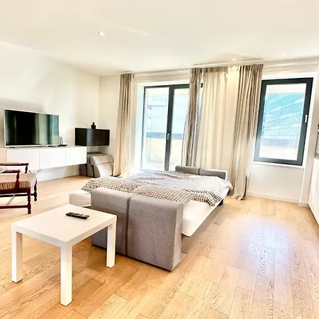 Nordic Oasis Luxury 1 Bedroom Aviatiei Tower * Bucharest