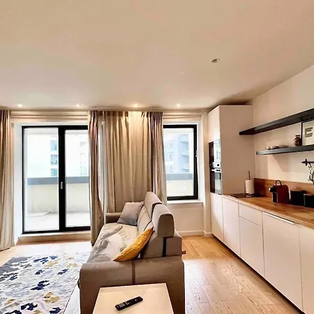Nordic Oasis Luxury 1 Bedroom Aviatiei Tower